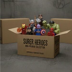 8X Random Super Heroes minifigures